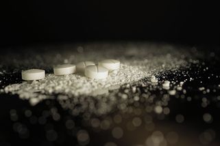 Vláda rozhodla o zákazu dvou opioidů, dalších 17 látek se nesmí legálně prodávat - Seznam Zprávy